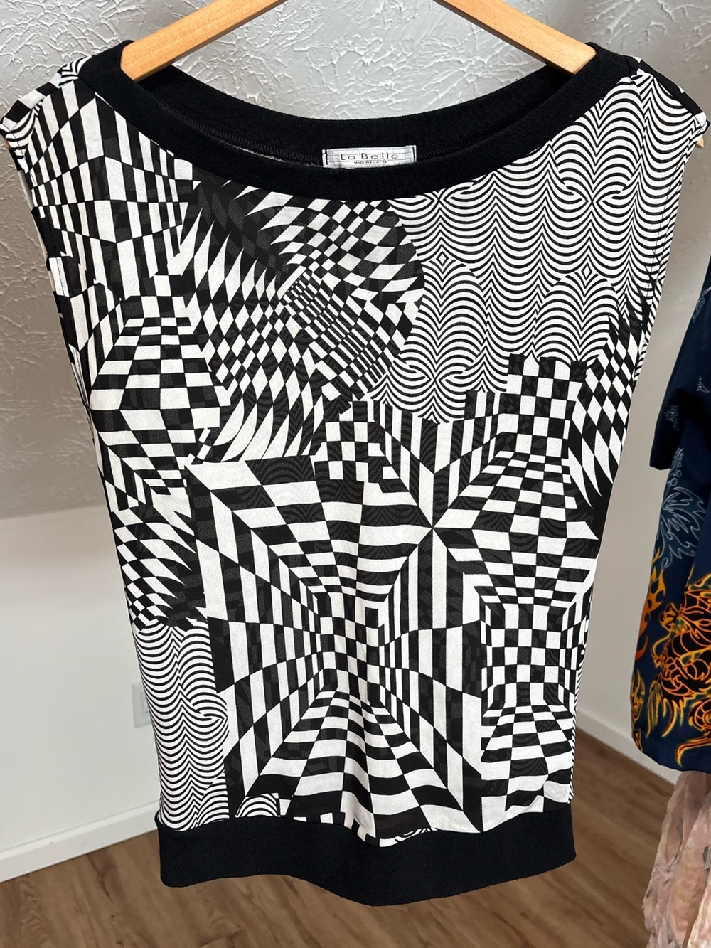 90s y2k mod trippy semi sheer optical illusion, checkerboard top size 9